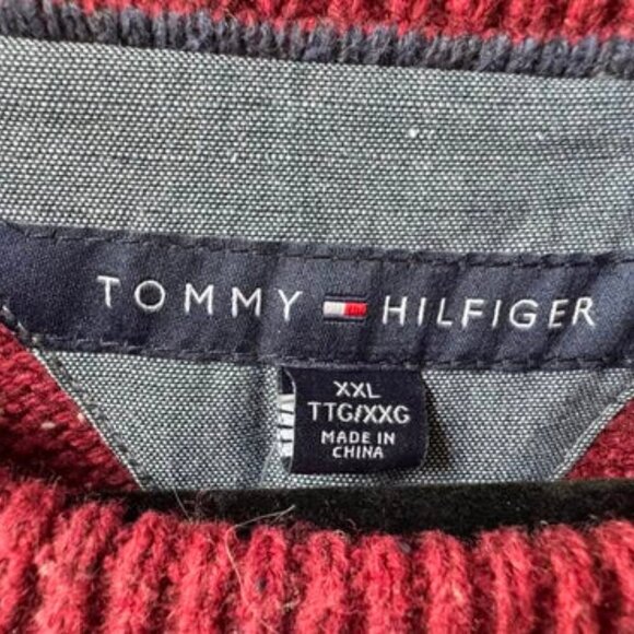 TOMMY HILFIGER RED SWEATER - Picture 3 of 3